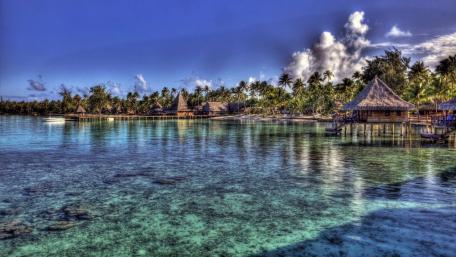 Overwater bungalow in Tahiti wallpaper