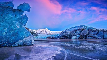 Vatnajökull Glacier, Vatnajökull National Park, Icelend wallpaper