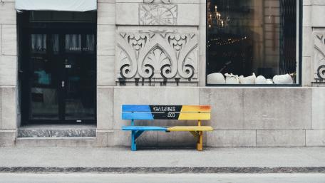 Vibrant Bench in Urban Setting wallpaper