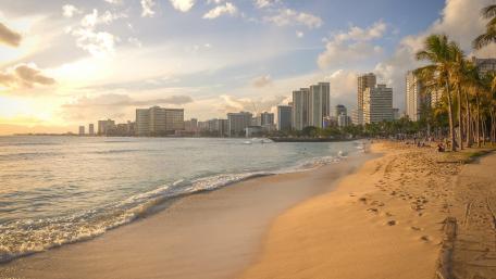 Waikiki Beach, O'ahu, Hawaii wallpaper