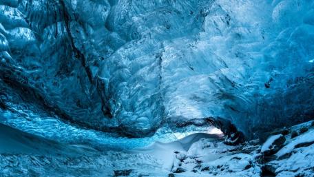 Ice cave in Mendenhall Glacier (Alaska) wallpaper