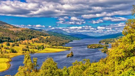 Lake in Scotland wallpaper