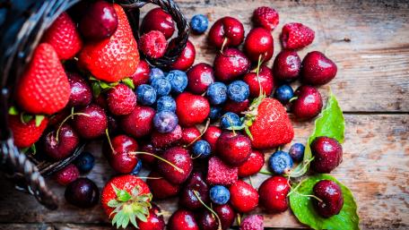 Fresh fruits wallpaper