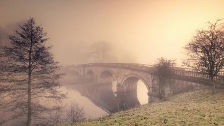 Misty Morning Over the River Bridge wallpaper