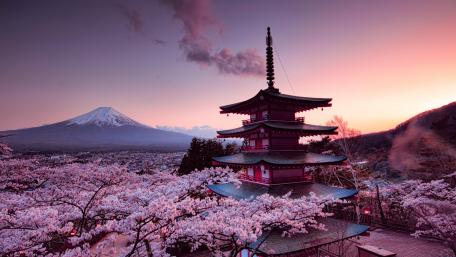 Chureito Pagoda and Mount Fuji wallpaper