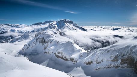 Majestic Mountain View Above the Clouds wallpaper