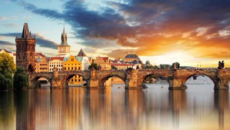 Charles Bridge (Prague) wallpaper