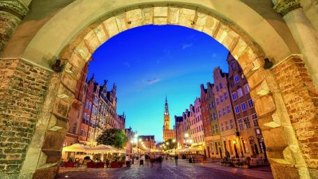 Polish street from Green Gate (Gdansk) wallpaper