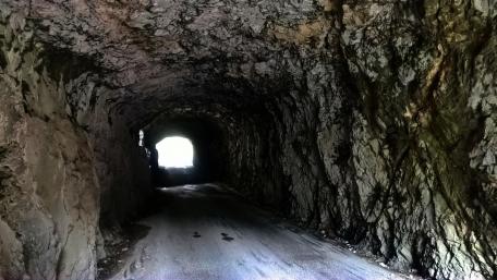 Mountain road wallpaper