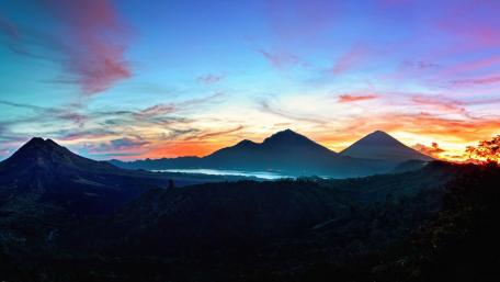 Sunrise in Bali wallpaper
