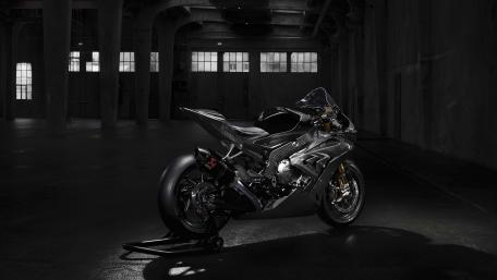 BMW HP4 wallpaper