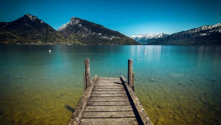 Pier over Lake Thun (Thunersee), Switzerland wallpaper