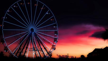 Amusement park in Manila (Philippines) wallpaper