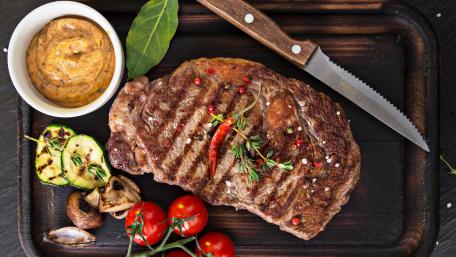 Grilled Steak Delight in 4K Quality wallpaper