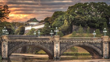 Nijubashi Bridge and the Imperial Palace in Tokyo wallpaper