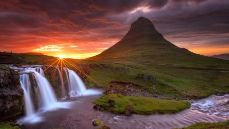 Sunset near Kirkjufellsfoss waterfall wallpaper