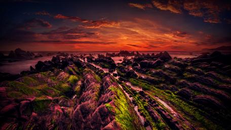 Rocky shore wallpaper