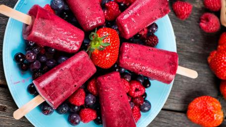 Colorful Berry Ice Lollies on a Plate wallpaper
