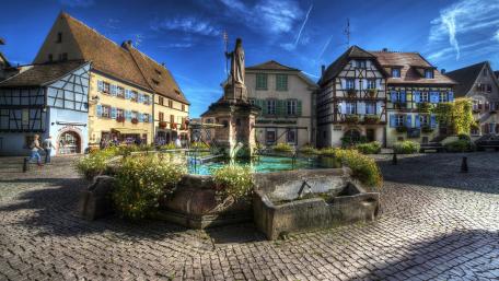 Saint-Leon Fountain  (Eguisheim, France) wallpaper
