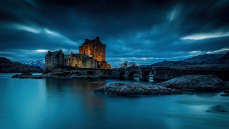 Eilean Donan Castle (Scotland) wallpaper