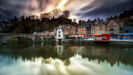 Dinan by the River Rance wallpaper
