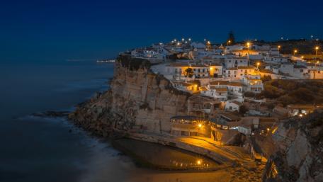 Azenhas do Mar at night wallpaper
