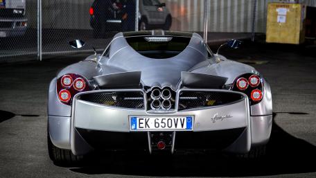 Pagani Huayra Roadster wallpaper