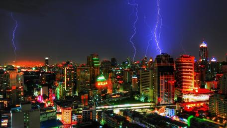 Storm over the city wallpaper