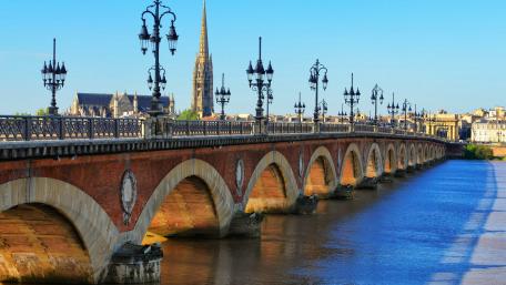 Pont de pierre wallpaper