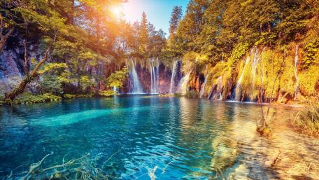 Plitvice Lakes National Park wallpaper