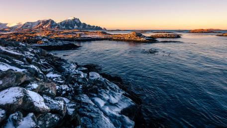 Norwegian Sea coastline wallpaper