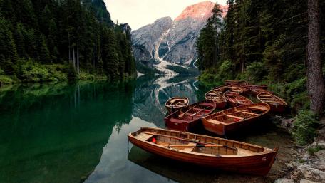 Pragser Wildsee wallpaper