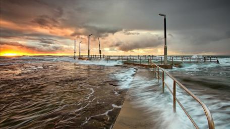Stormy Evening at the Pier wallpaper