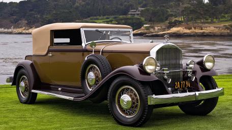 Classic Vintage Car by the Water's Edge wallpaper