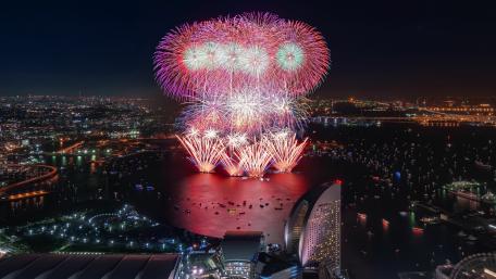 Fireworks show wallpaper