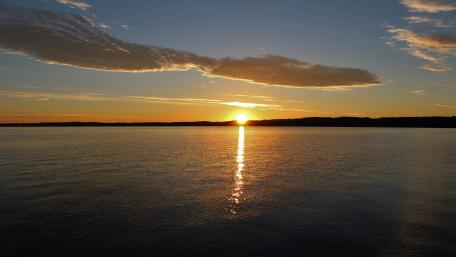 Canandaigua Lake at sunrise wallpaper