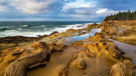 Strange beach rocks wallpaper