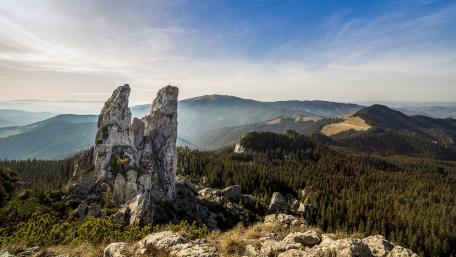Pietrele Doamnei (Rarau, Romania) wallpaper