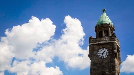 Hamburg clock tower (St. Pauli-Landungsbrücken, Hamburg) wallpaper