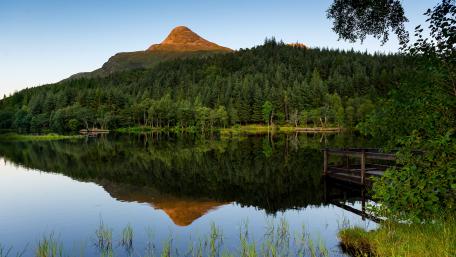 Mountain lake reflection wallpaper