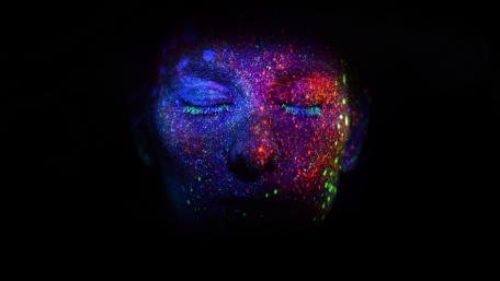 Illuminating body painting artwork wallpaper