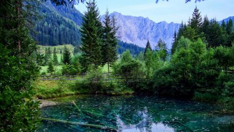 Lake in the Alps wallpaper