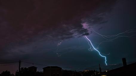 Storm above the city wallpaper