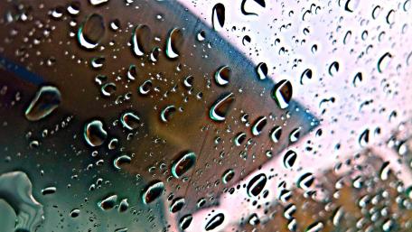 Raindrops on a Glass Window wallpaper