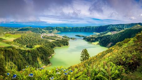 Sete Cidades twin lakes wallpaper