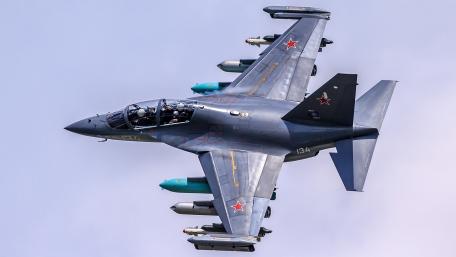 Yakovlev Yak-130 wallpaper