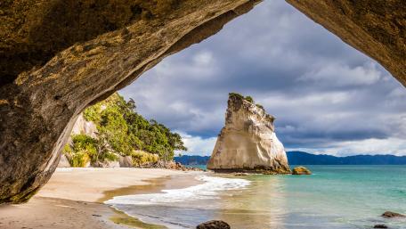 Te Whanganui-A-Hei (Cathedral Cove) wallpaper