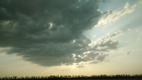 Serene Skies and Gentle Rays of Light wallpaper