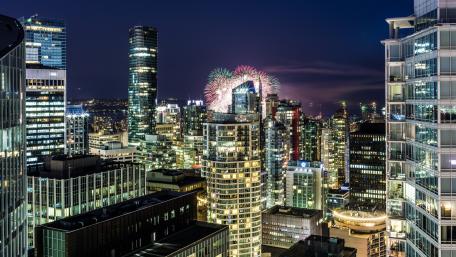 Fireworks between the skyscrapers wallpaper