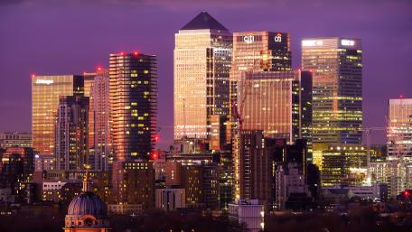 Canary Wharf at dusk wallpaper